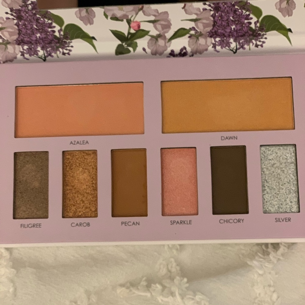 Seraphine makeup palette